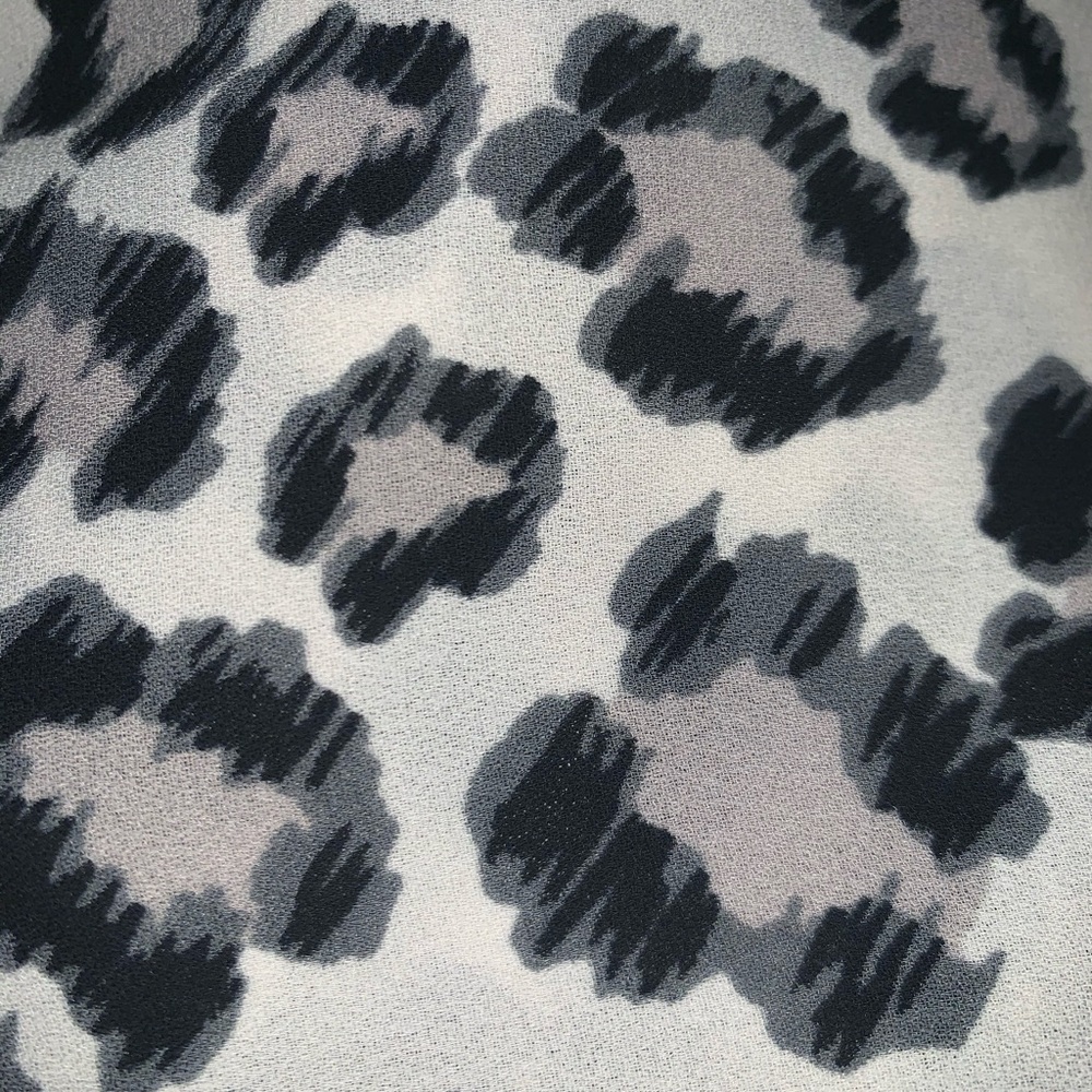 L🔥New Victoria Secret Leopard Print Robe🔥 - Picture 8 of 10